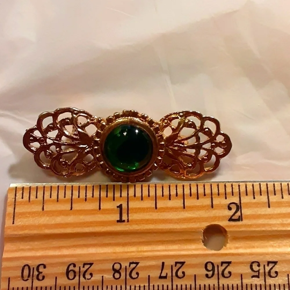 Goldtone with Green Stone Brooch